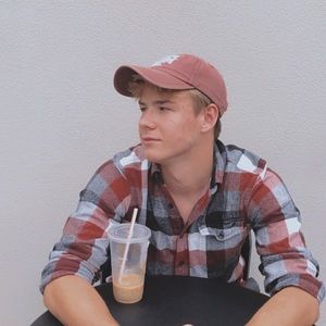 Meet your Posher, Michael